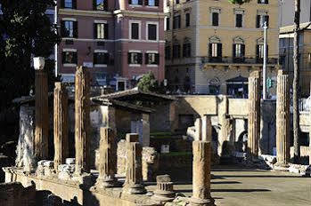 Ht N°9 Colosseo Affittacamere Roma
